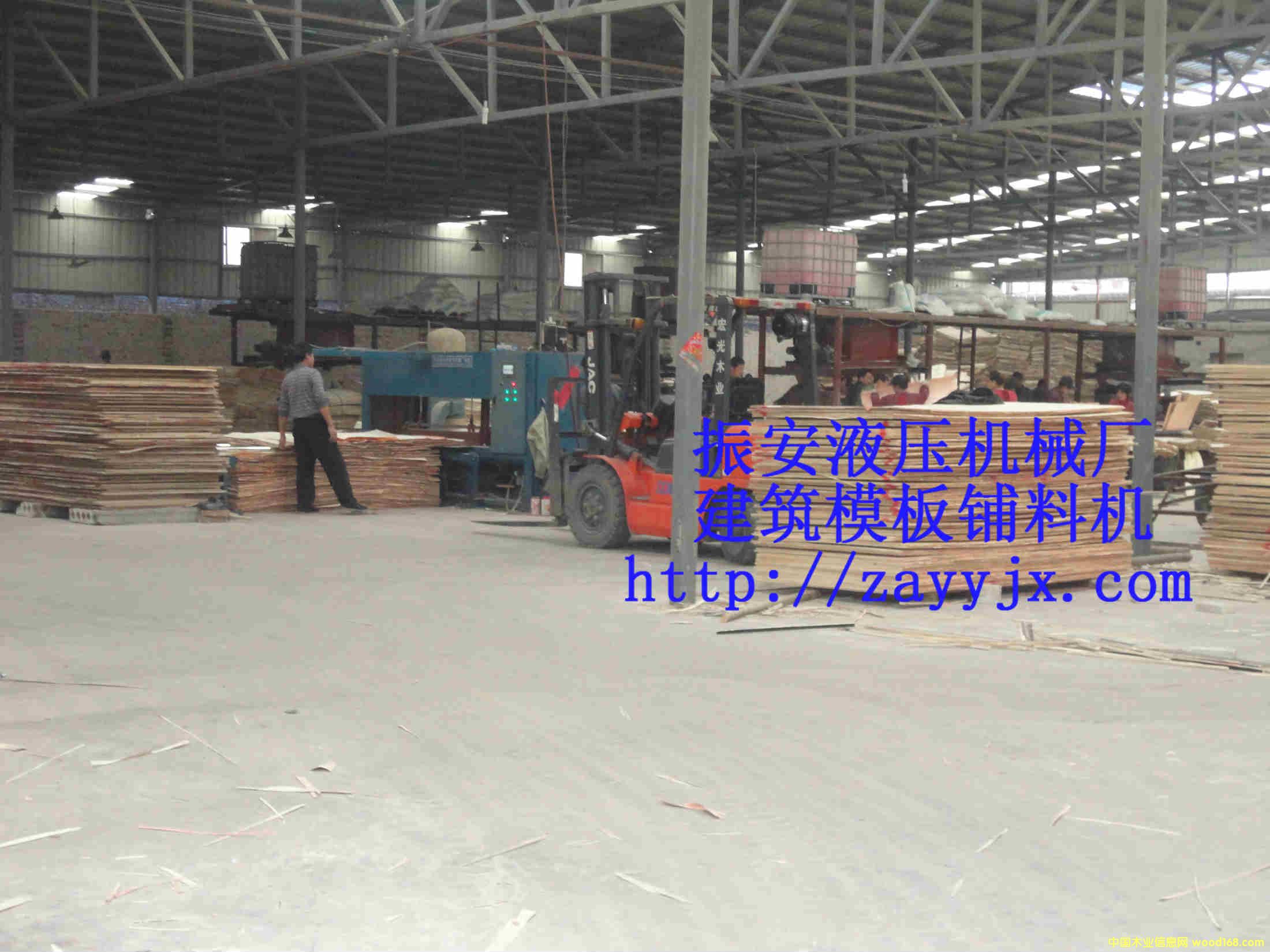 �D������ģ����ϙC(j��) �c(di��n)���ɷŴ�