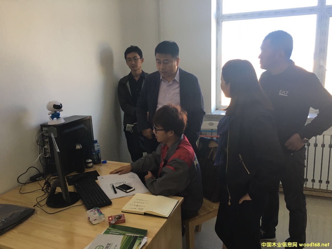 �D���M(m��n)�����_܊�����L(zh��ng)���^�P��(r��n)����̄�(w��)ƽ�_(t��i) �c(di��n)���ɷŴ�