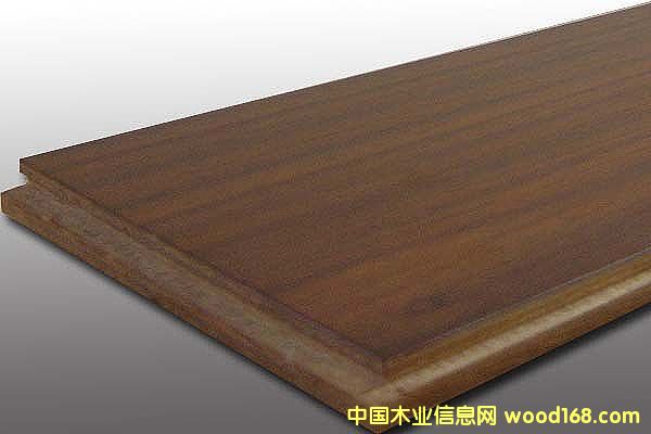 �ʺ�ľ���N�����£����ӌ�ľ��(f��)��ľ�ذ��Ԕ��(x��)��B