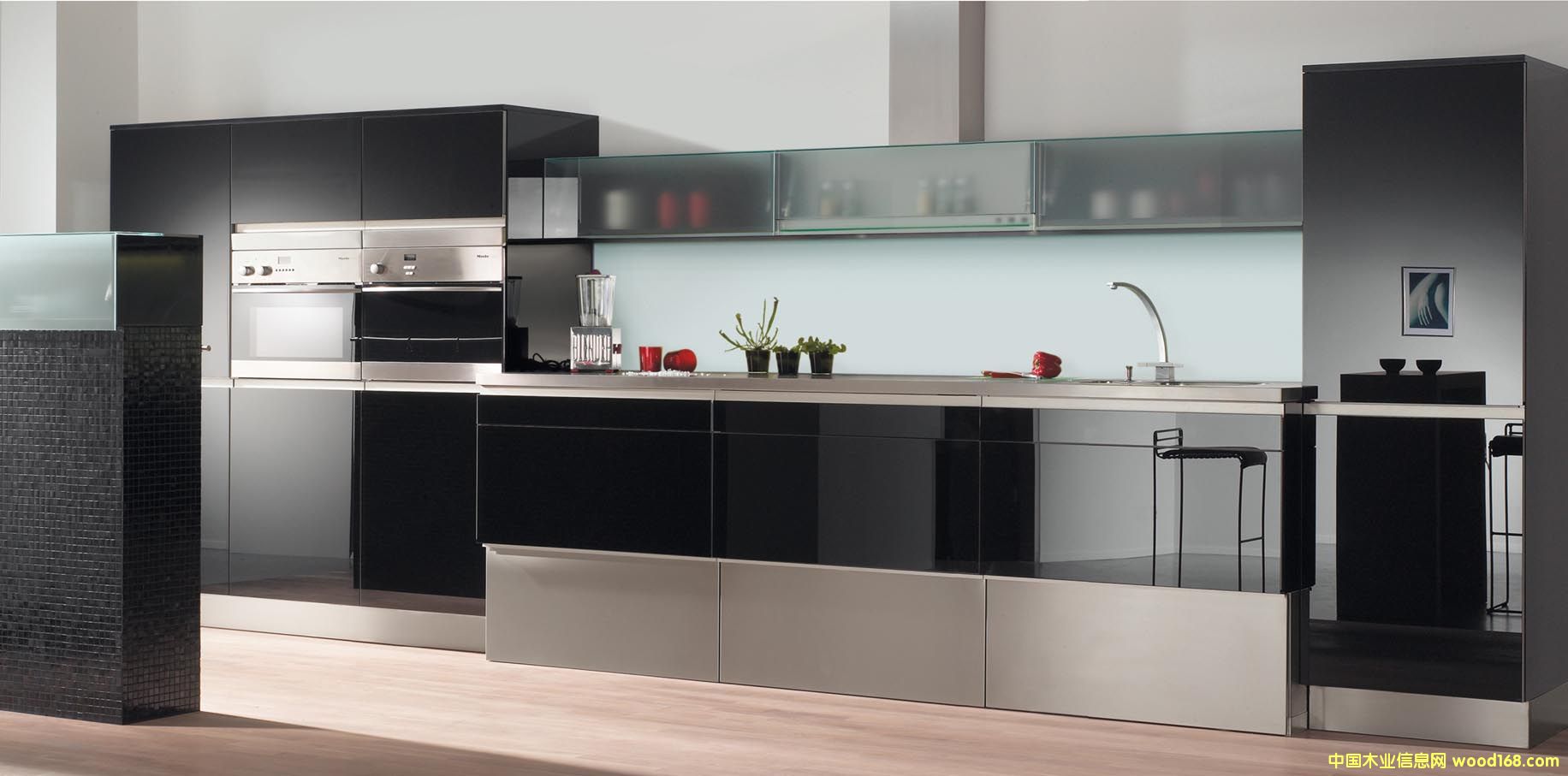 �����T�����T��