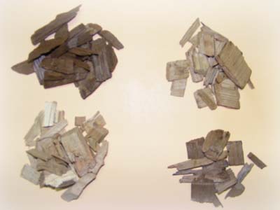 ���Ѿ�����ľ��Ƭ