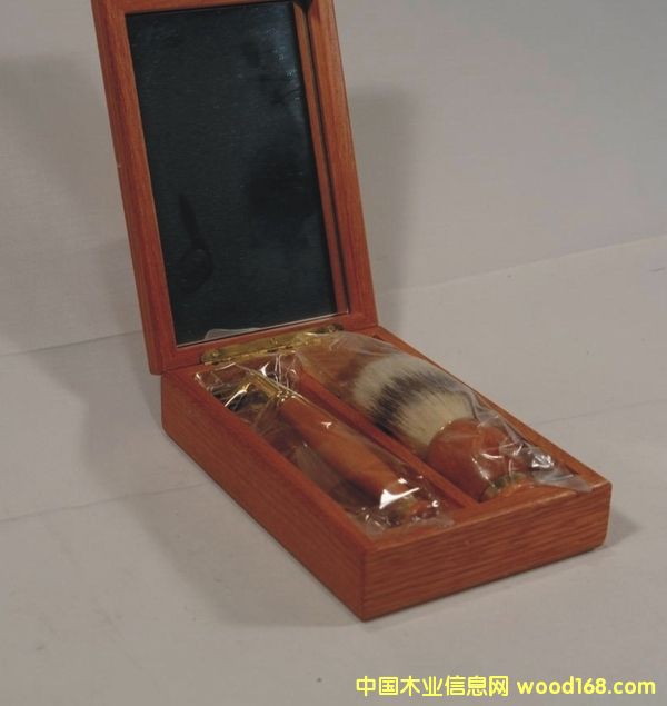 �YƷľ�а��b