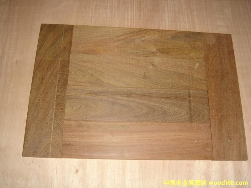 �������P̴