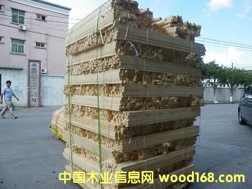 �񷽗l��Ư��������A����Ԕ����B