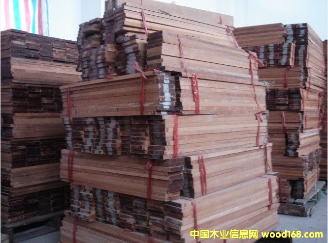 ��ľ�ذ�ë�ϡ����ϵ�Ԕ��(x��)��B