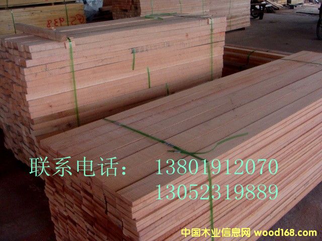 �����y��ľ