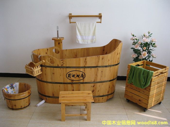 ����һ��ľͰ��Ԕ��(x��)��B