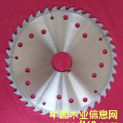 ����(y��ng)�_������BC�X�и�ߙnľ��Ƭ䏺Ͻ��Ƭ��Ԕ��(x��)��B