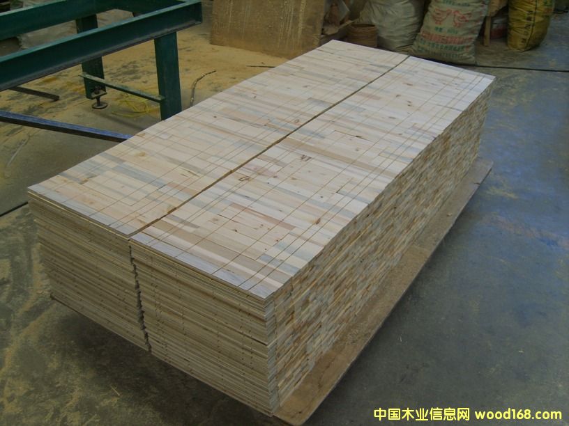 ���ӌ�ľ�ͺϵذ�о�ĵ�Ԕ����B