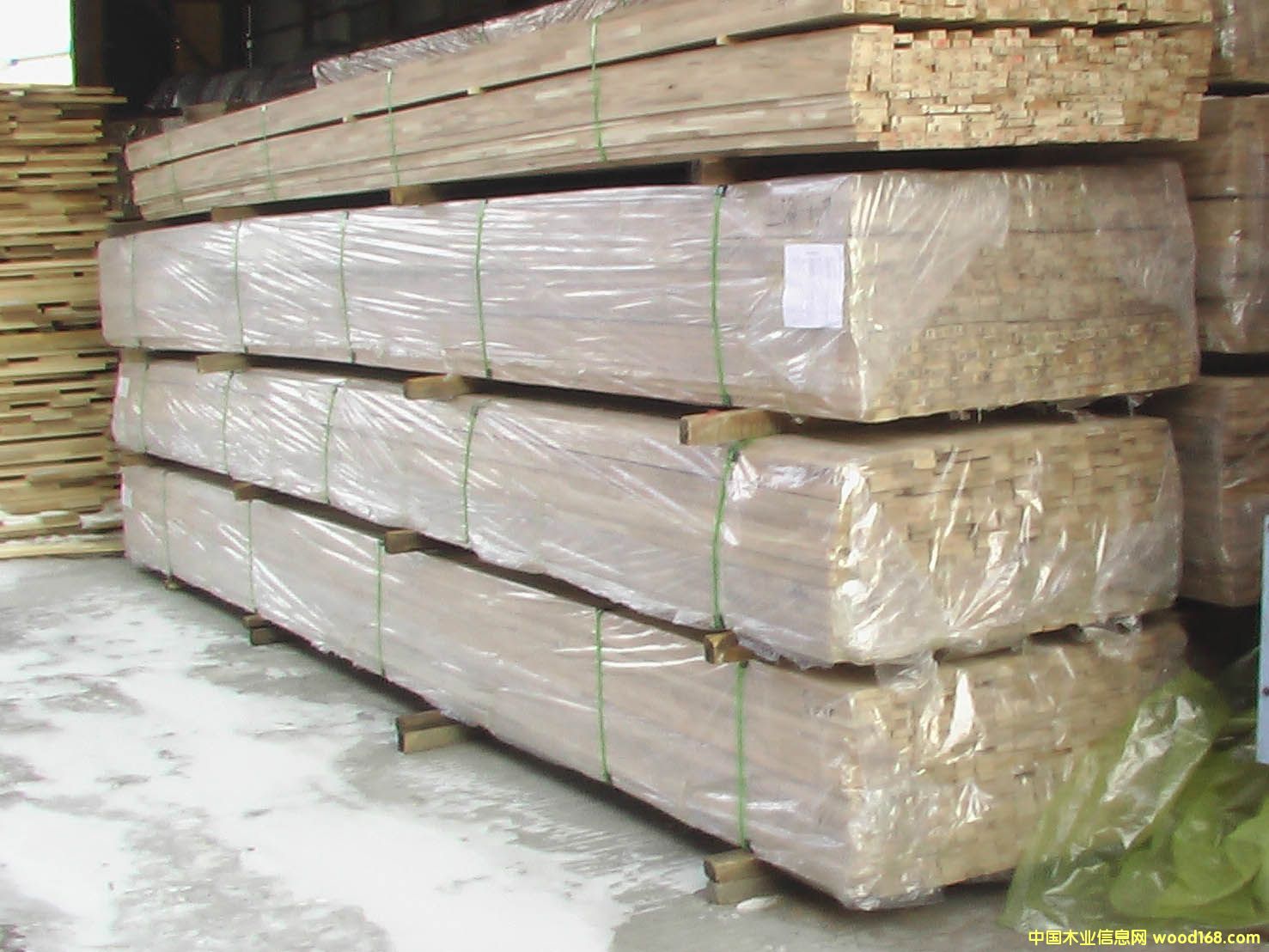 ����(y��ng)1.9cm��2.0cm��ľ���