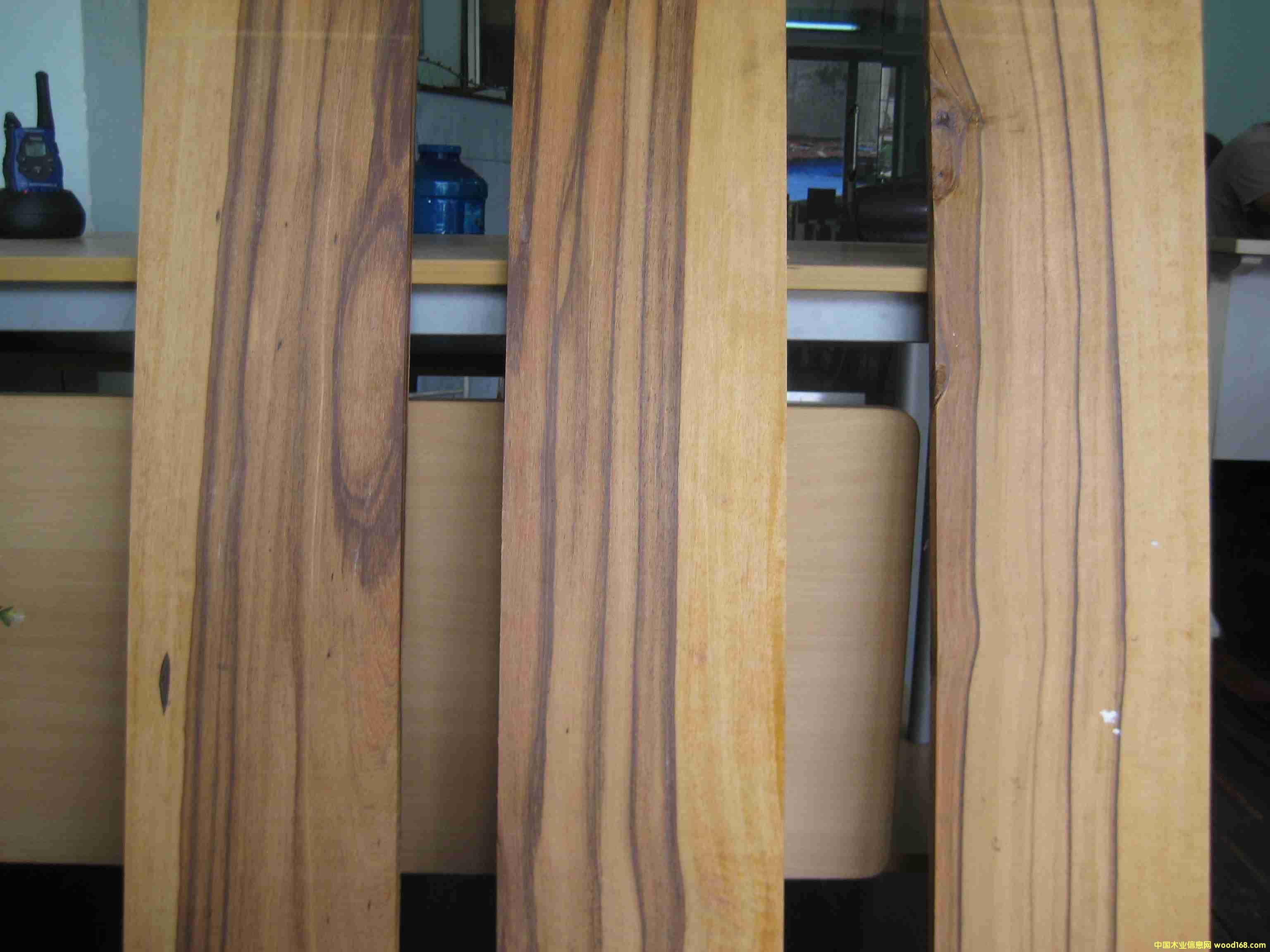 ��̴������ľ���ذ����ϵ�Ԕ����B