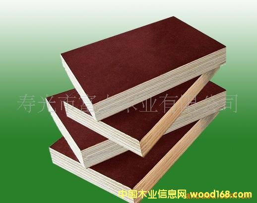 ̫��Ĥ�ķ�ȩ�zˮ�Ľ���ģ���Ԕ��(x��)��B