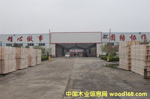 �M���R��������