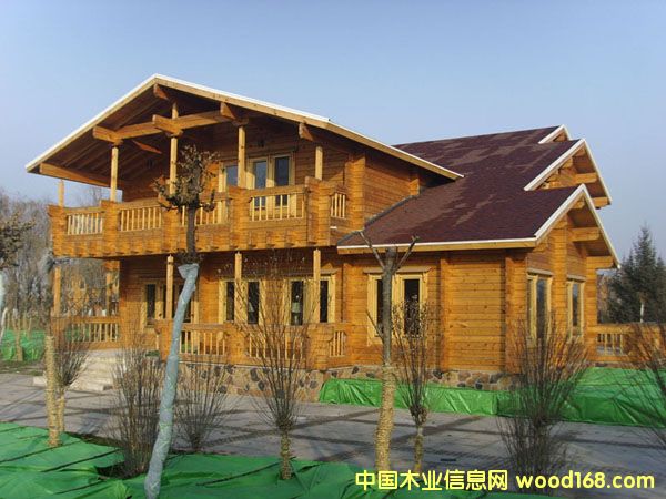 ��������ɭ��ľ�ݵ�Ԕ����B