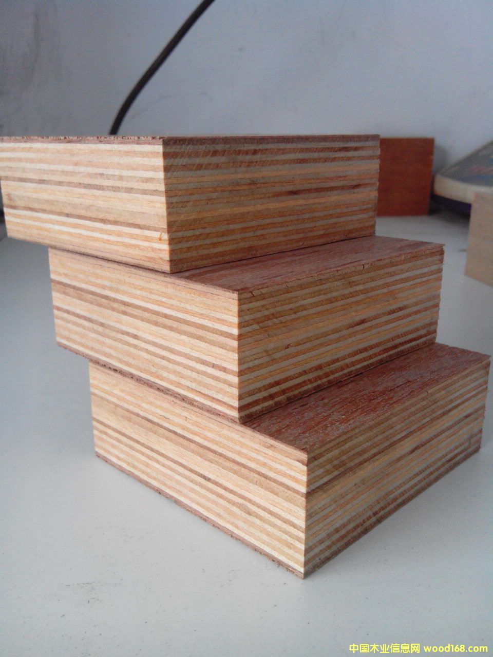 ���b��ľ�ذ�