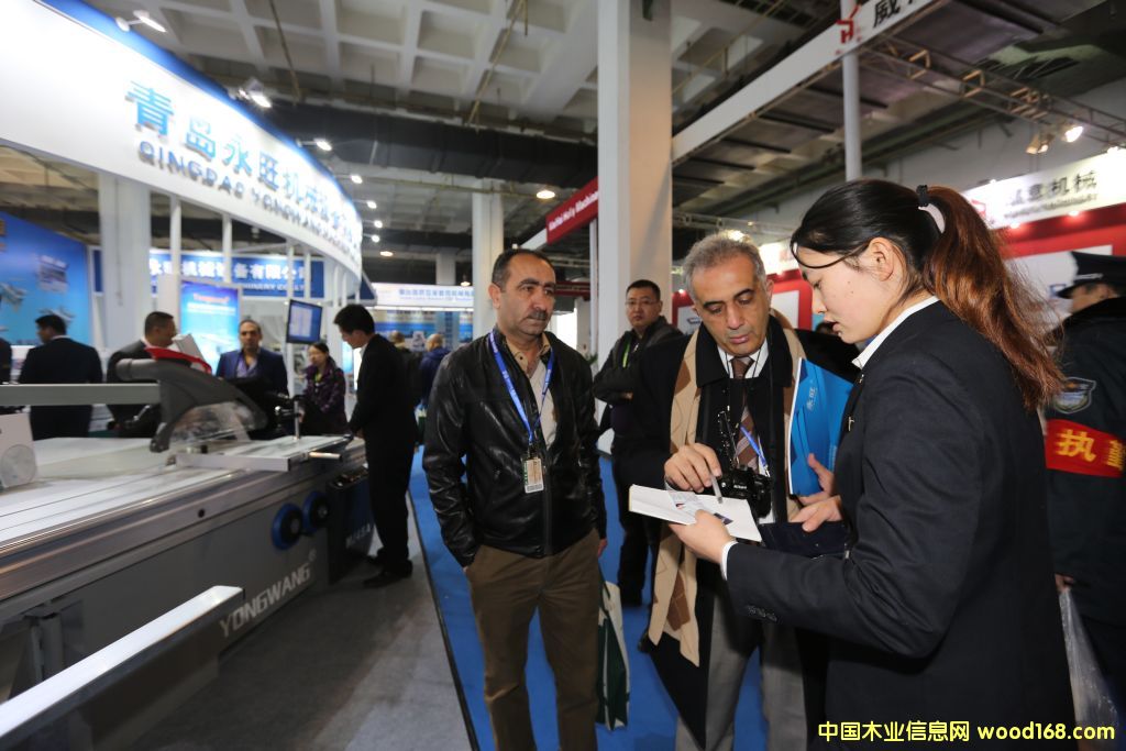 ֪��չ���ڡ�2014����ľ��չ��չʾ����ľ���Cе�Cе�ͼ��g(sh��)