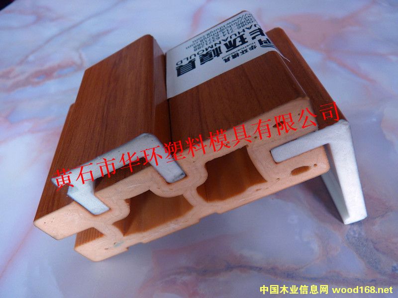 ľ���T��4 ģ�� ��˾���c���]1