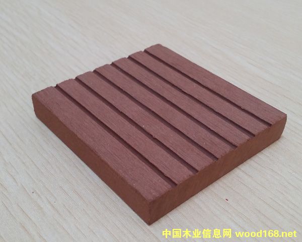 ������ľ���e��