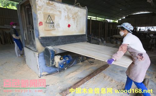 ����ľ�Ĺ����ڒ�����Ʒľ��