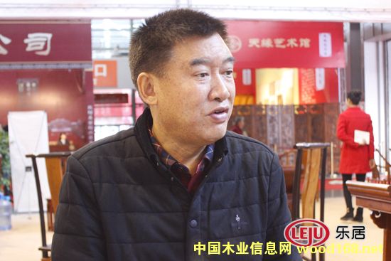 �����tľ�Ҿ߅f(xi��)��(hu��)��(hu��)�L���A:�����tľ�ɱ��Ͳ����