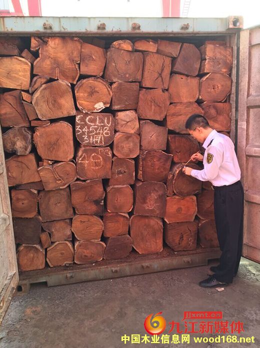 �Ž��z�z�߾���һ�������M(j��n)��ԭľ�Йz�����w���о��x��С�U���x