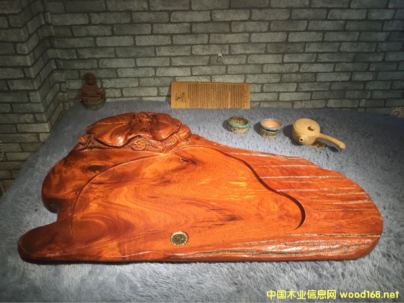 ����tľ��P