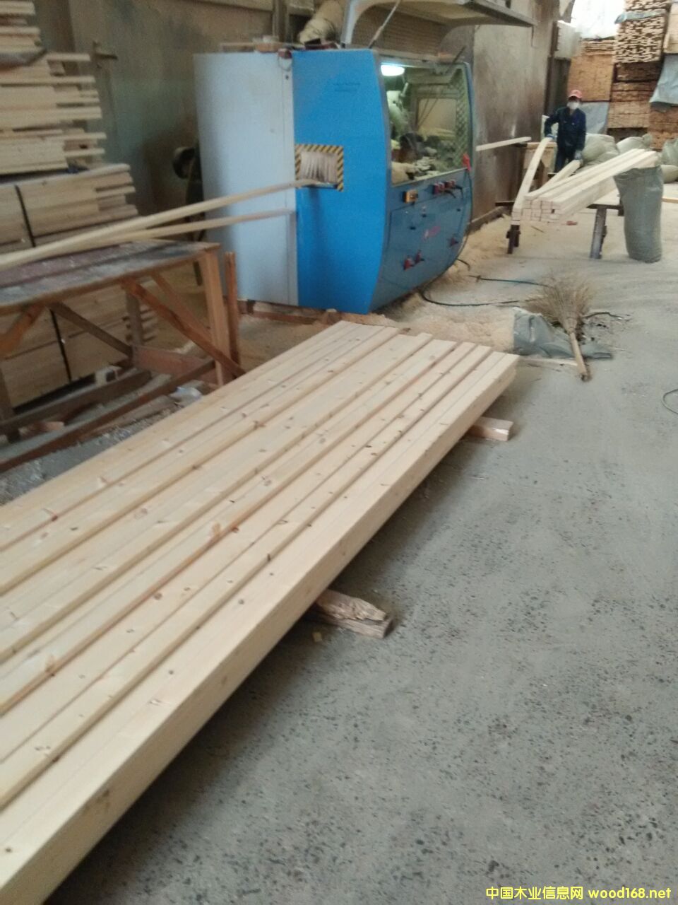 ���^�n�ӗl��Ԕ��(x��)��B