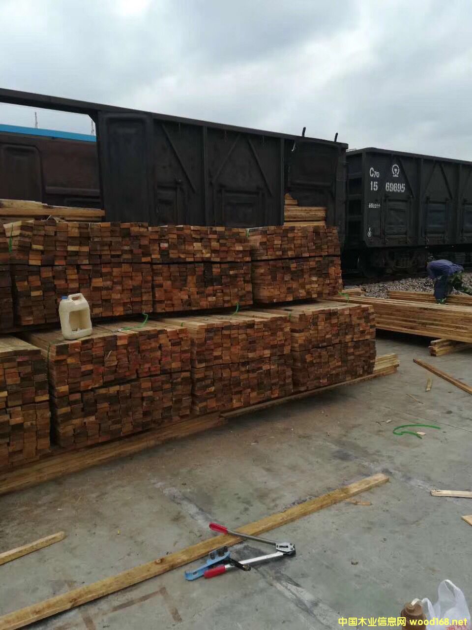 ���_˹ ���~�ɵ�Ԕ��(x��)��B