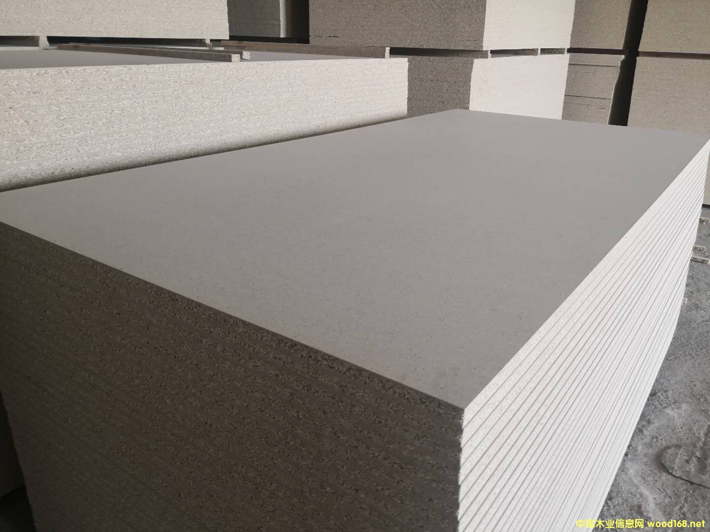 刨花板的詳細(xì)介紹