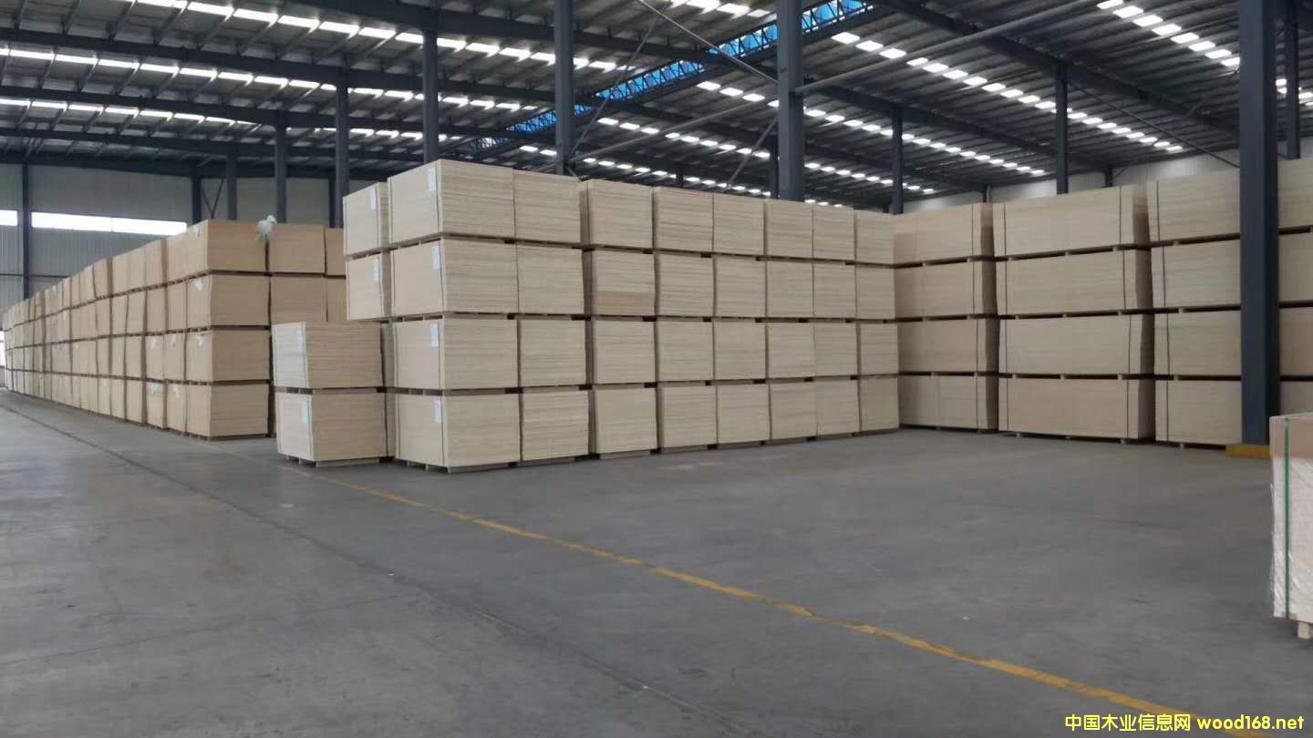 ɽ�|��ǧ���ķ�ˮ��ľ