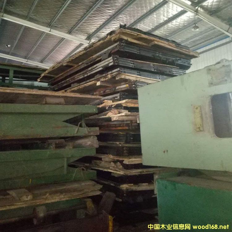 ��(gu��)�M(j��n)��ľ����Ƭ�C(j��)