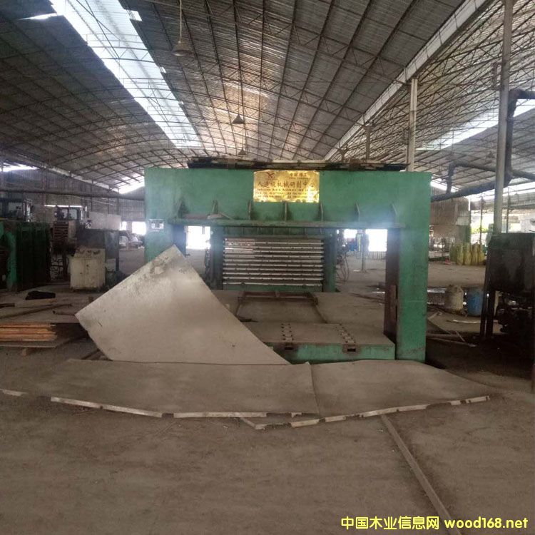 �ɝ��̹��a(ch��n)4*8�߶����ω�ʽ�䉺�C