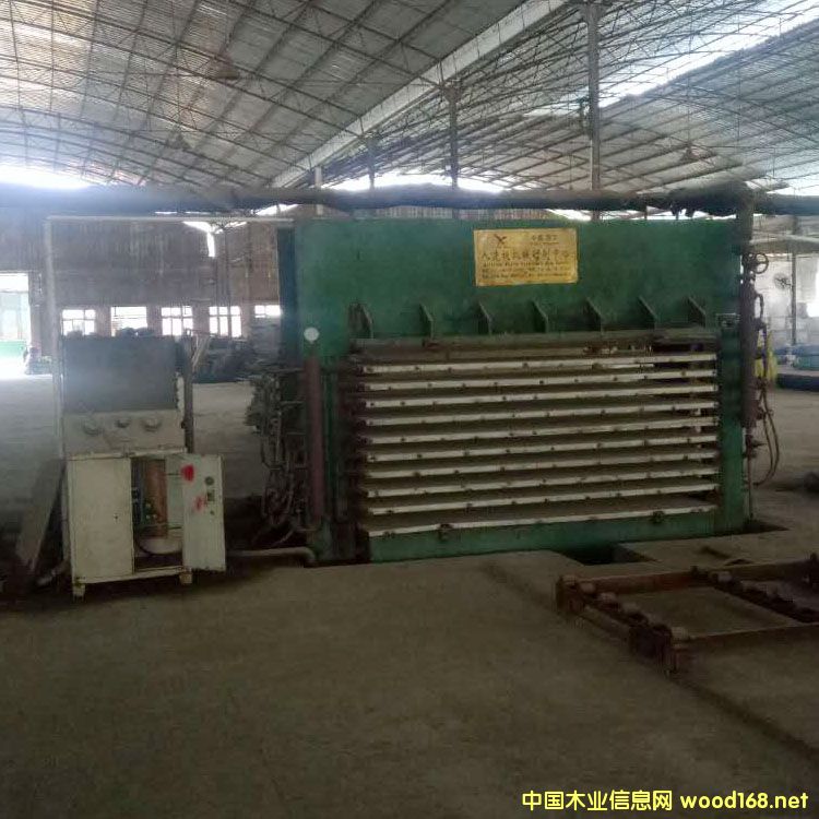 �ɝ��̹��a(ch��n)4*8��ʮ�Ӷ��ֶ��Ӱ�ቺ�C