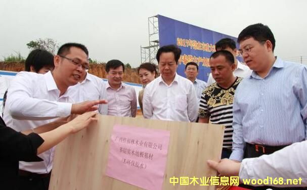 �V������ľ�I(y��)��a(ch��n)4�f����ľ�ذ��Ŀ�e���_���xʽ