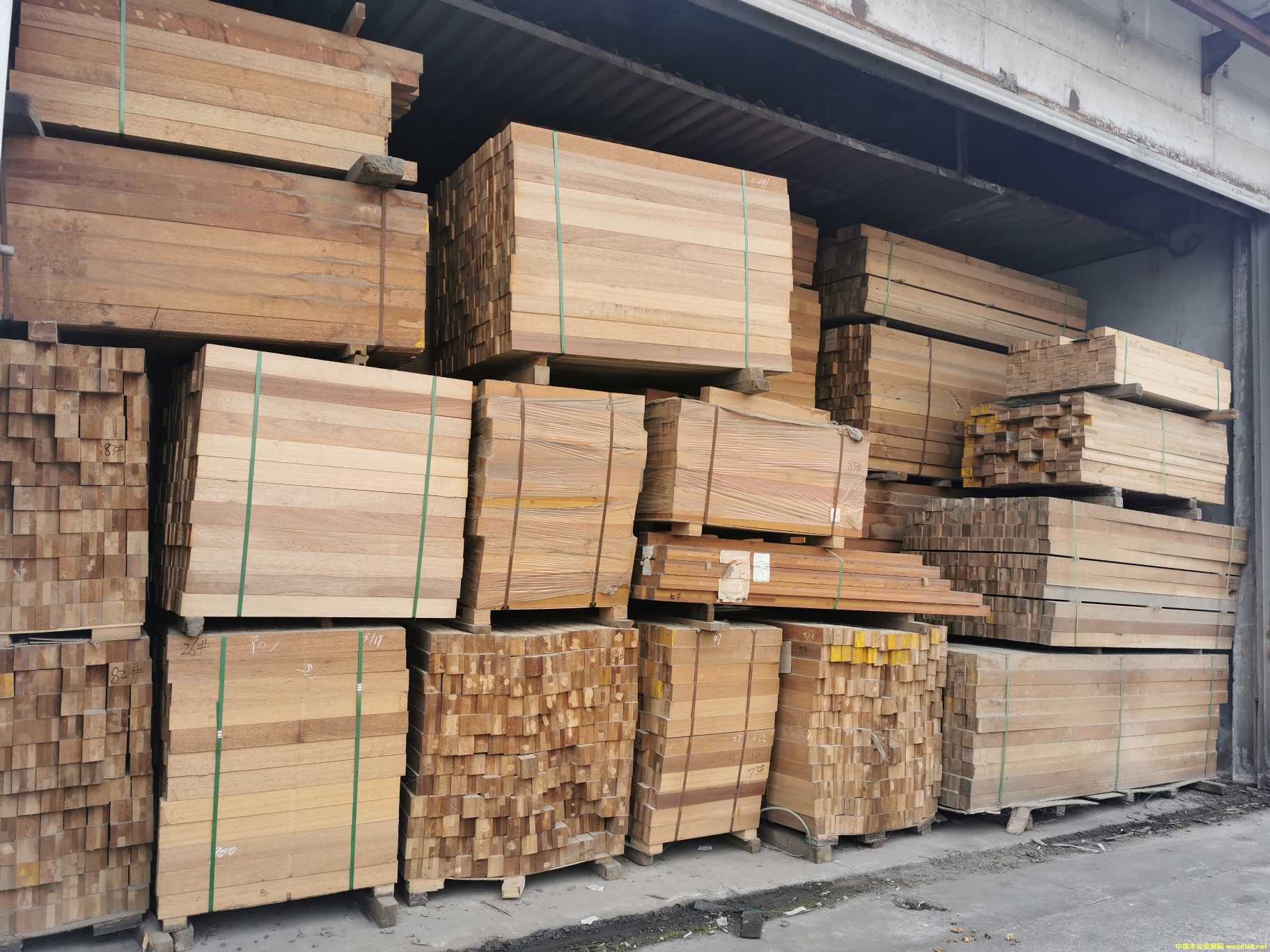 ���񴰿��ϼ��ɲĵ̓r(ji��)��}(c��ng)