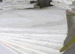 Radiata Pine Plywood��Ԕ����B